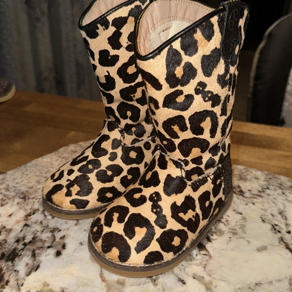 A Bear co hair leopard boots size 7c - Picture 2 of 5